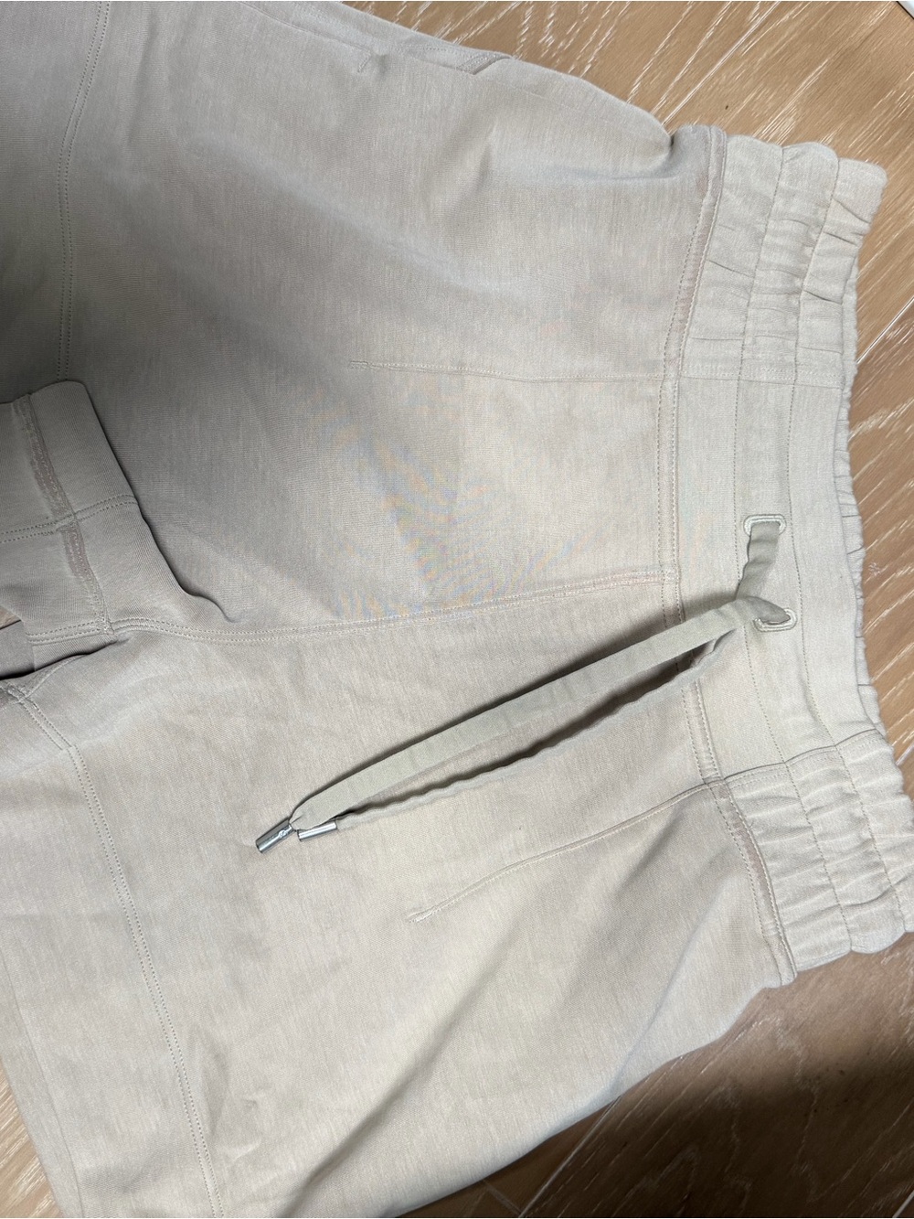 lululemon athletica beige/cream drawstring shorts